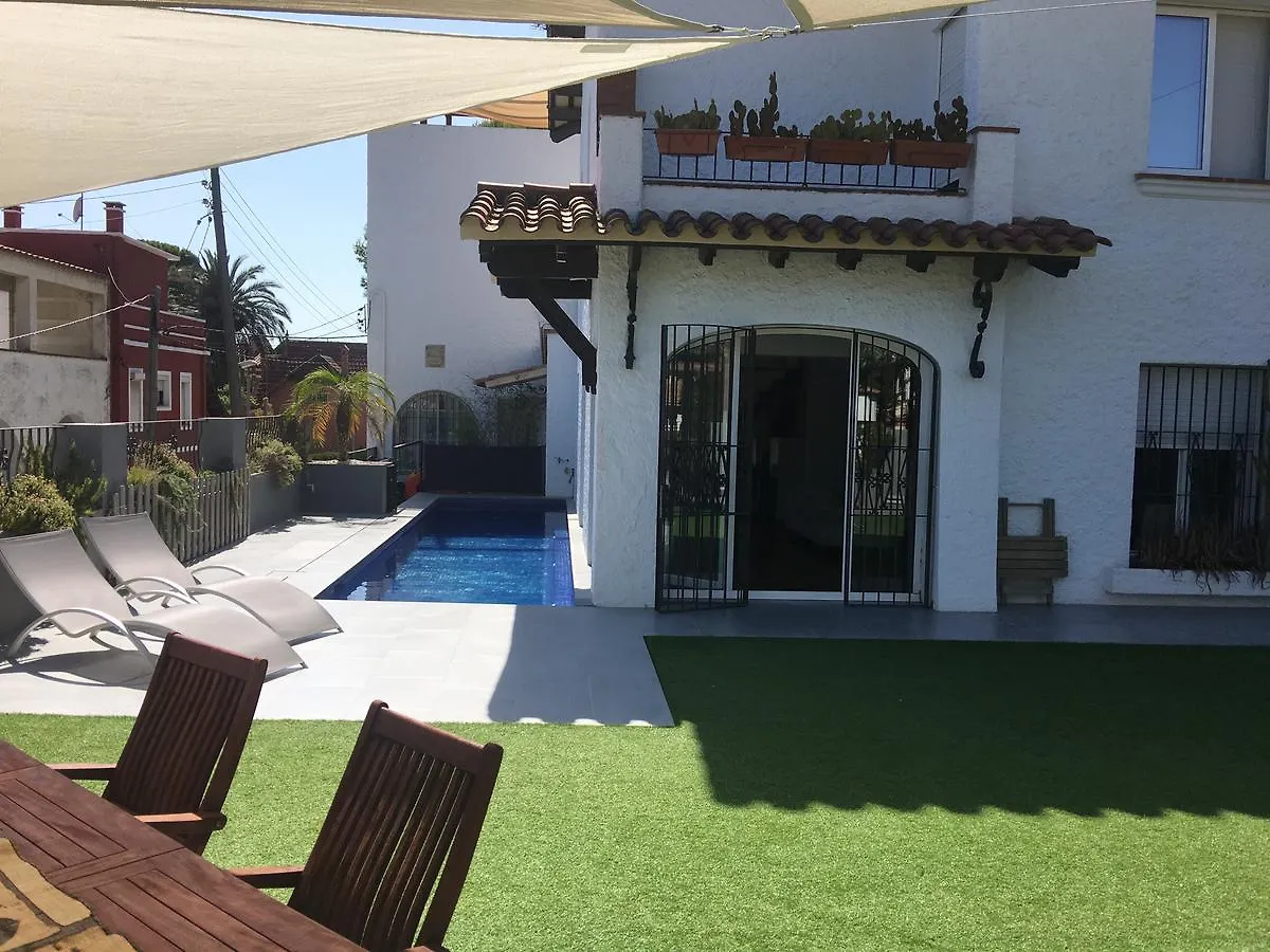 Holiday home Villa Masnou Homelydays El Carrer del Canonge