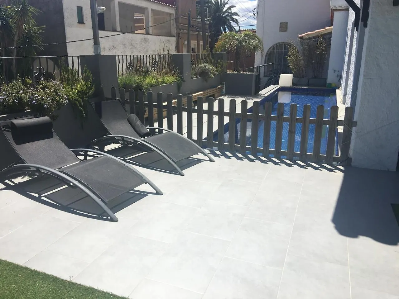 Villa Masnou Homelydays El Carrer del Canonge Spain
